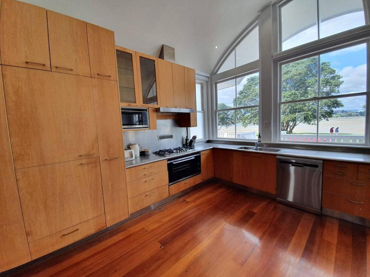 Tauranga - Big, Beautiful Villa On The Water! Екстер'єр фото